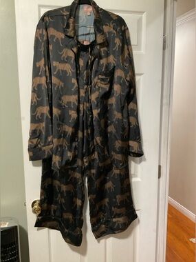 Silky Black & Brown Leopard Print Women Pajama Set